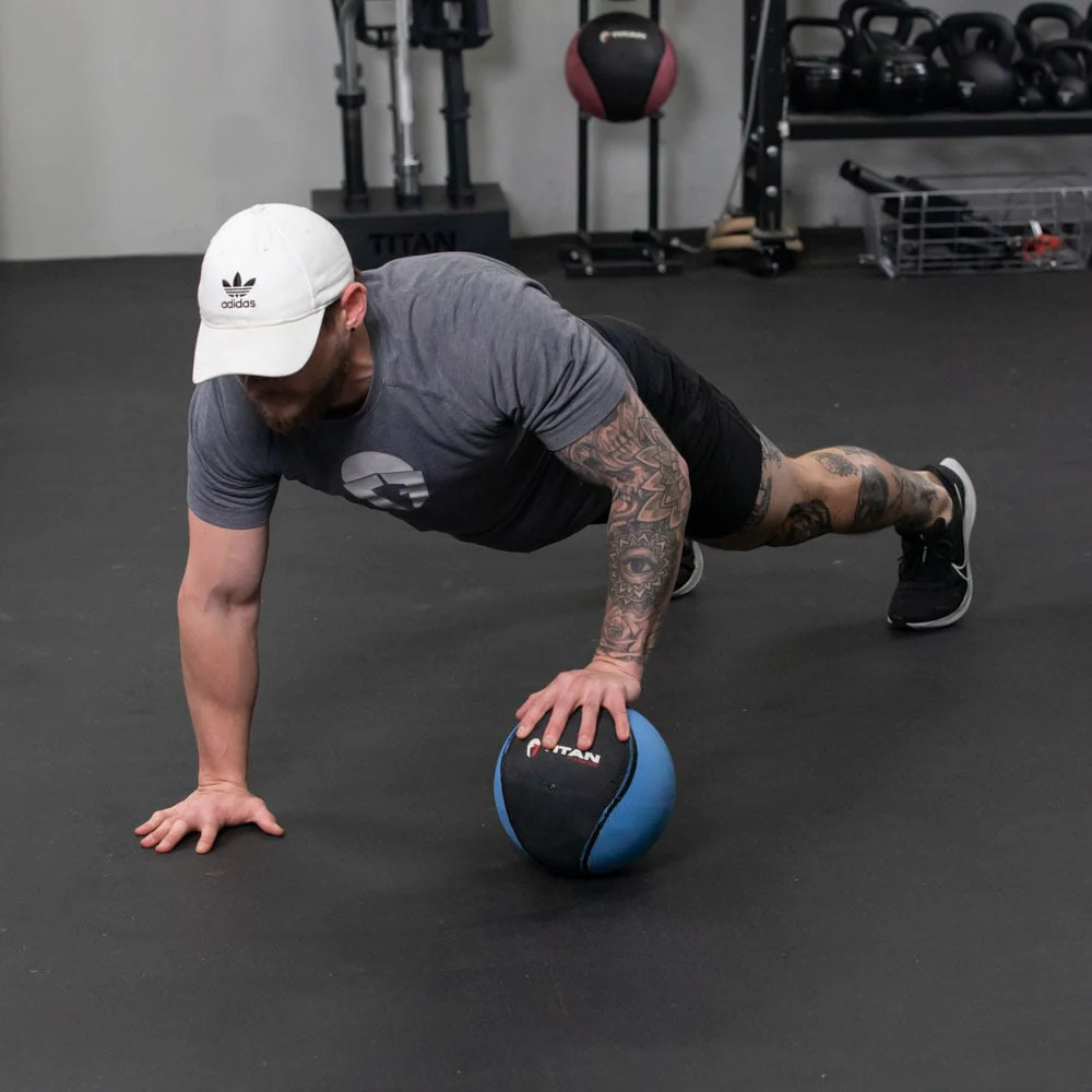 Scratch and Dent - 4lb Rubber Medicine Ball - FINAL SALE - Image 8